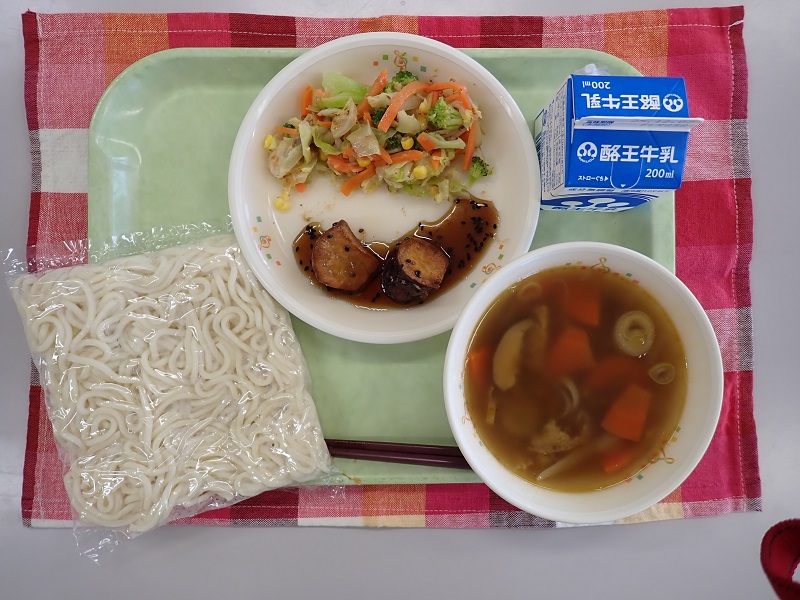 11月27日の給食